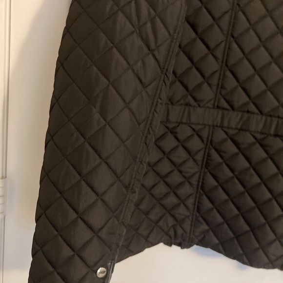 Ralph Lauren Jacket. Faux Leather Trim. Diamond-Quilted.Adjust Snap Tabs On Back - Picture 6 of 8